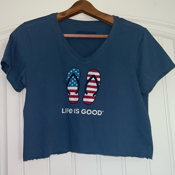 Life Is Good Crop cut off  T Shirt medium - Picture 1 of 3